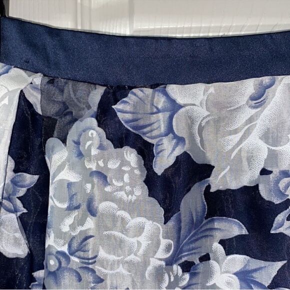 Nanette Lepore Girls Floral Print Skirt (Size L/14) - Picture 4 of 6